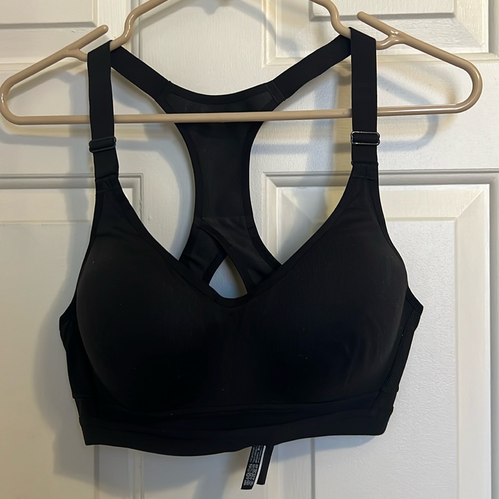 Victoria’s Secret Sport Incredible Black Sports Bra Size 34D